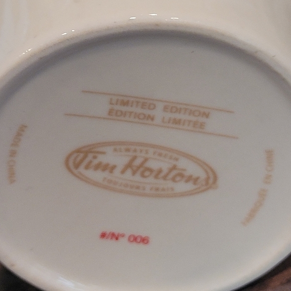 TIM HORTONS Retired 2006 Limited Edition Ceramic Mug "Always Fresh" - Picture 8 of 10